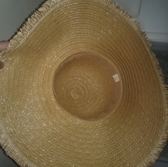 Big Floppy Straw Sun Hat - 8 inch brim all around - Picture 4 of 5